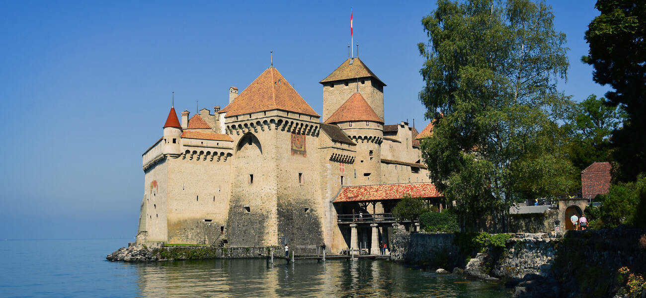 Chateau Chillon AdobeStock 415019680